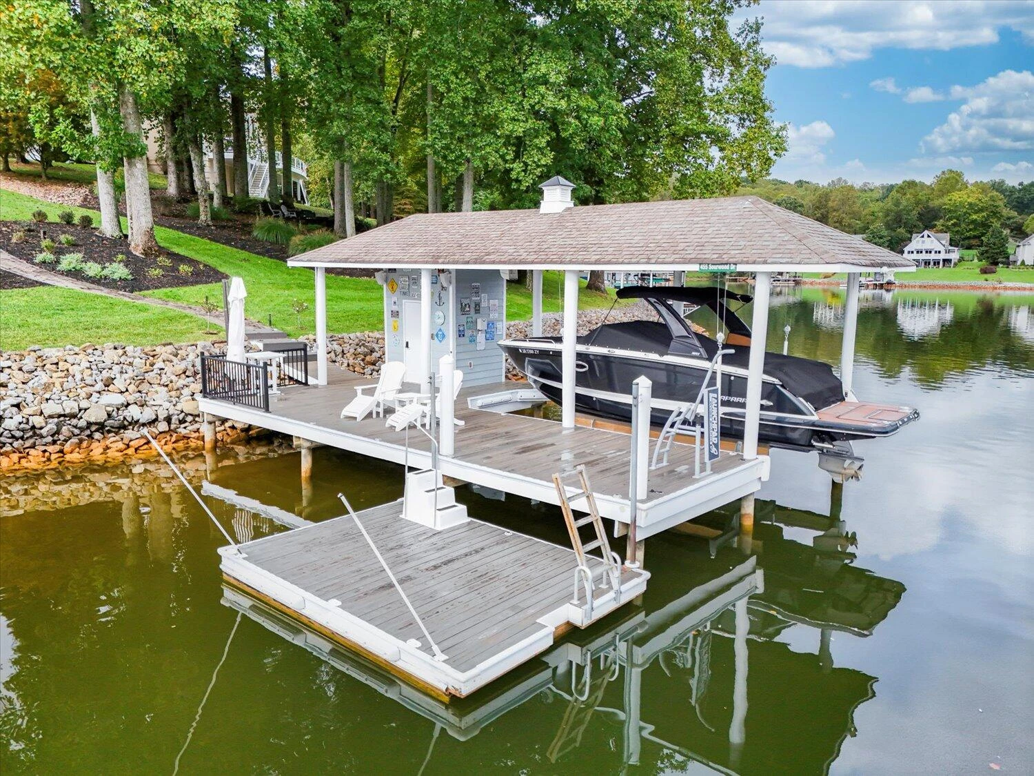 455 Sourwood DR - Photo 16