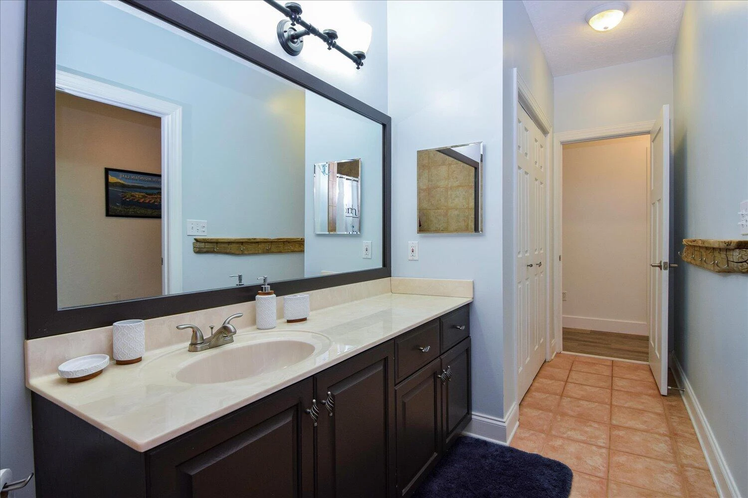 455 Sourwood DR - Photo 44