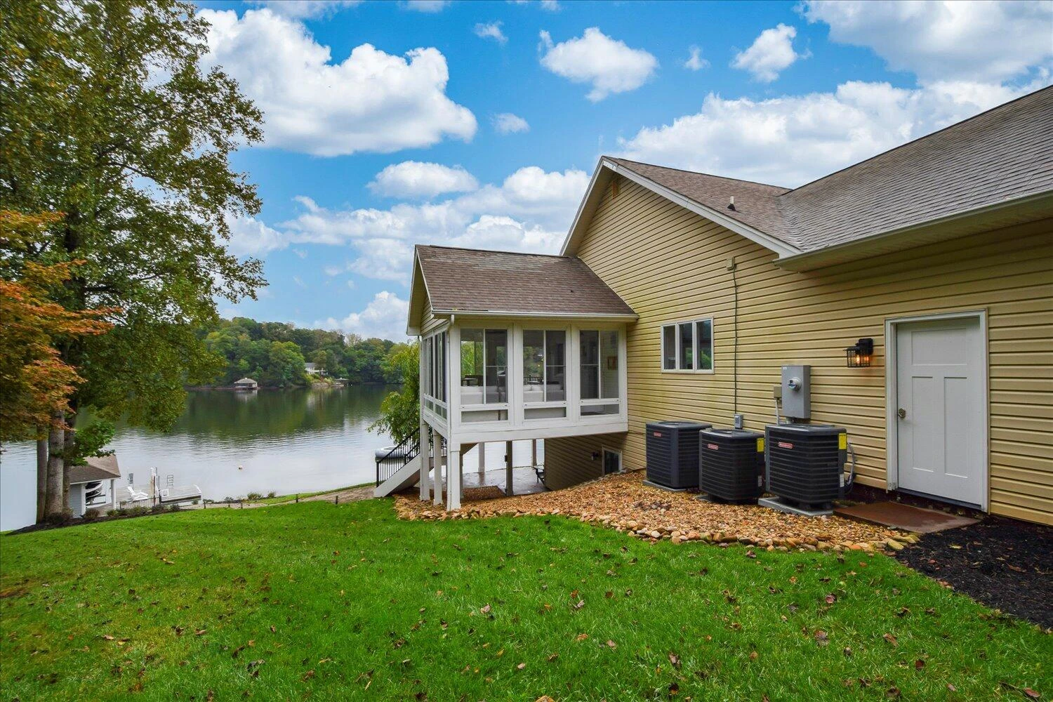 455 Sourwood DR - Photo 53