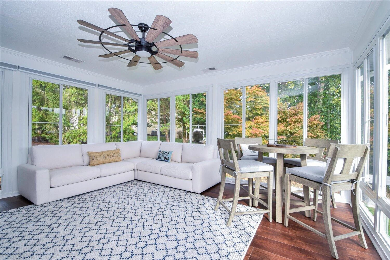 455 Sourwood DR - Photo 8