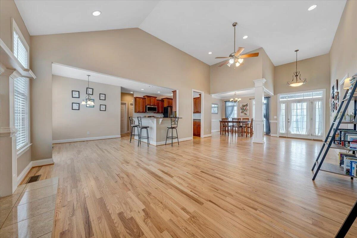 102 Wexford ST - Photo 19