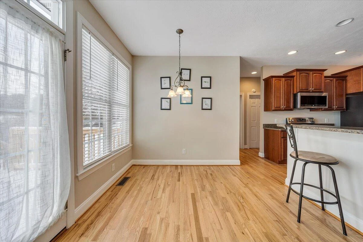 102 Wexford ST - Photo 20
