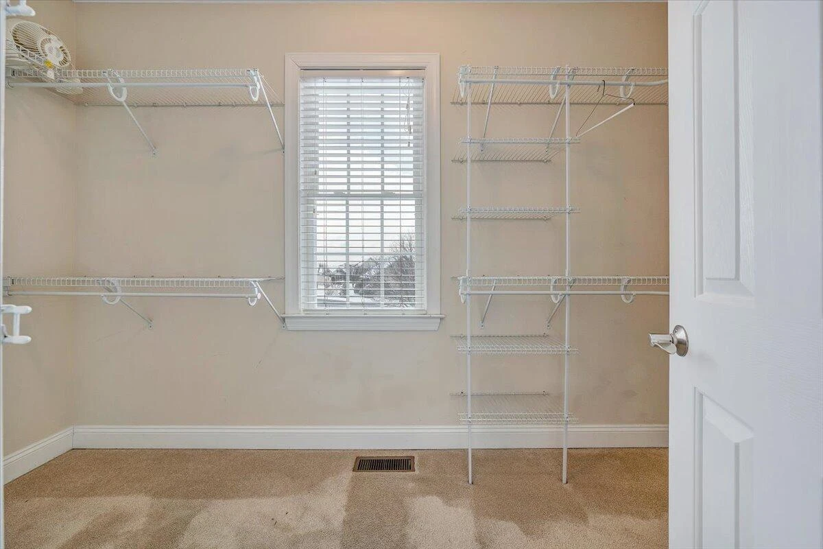 102 Wexford ST - Photo 35