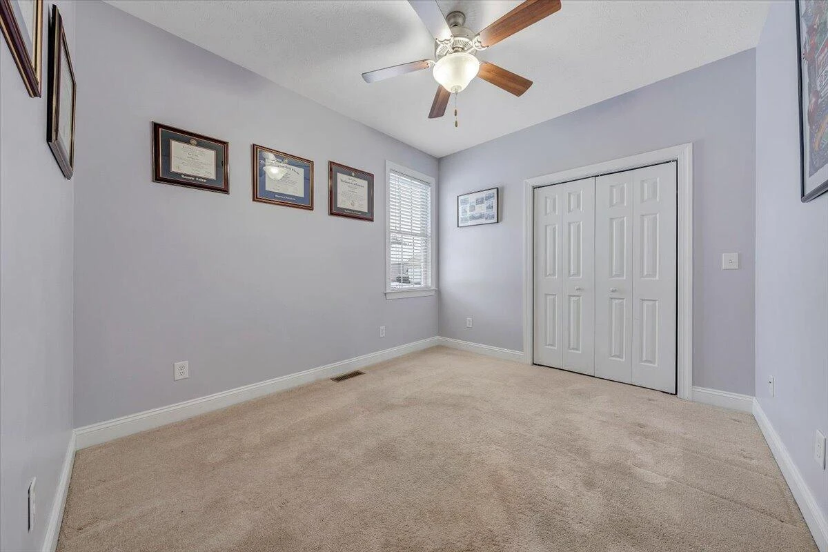 102 Wexford ST - Photo 36