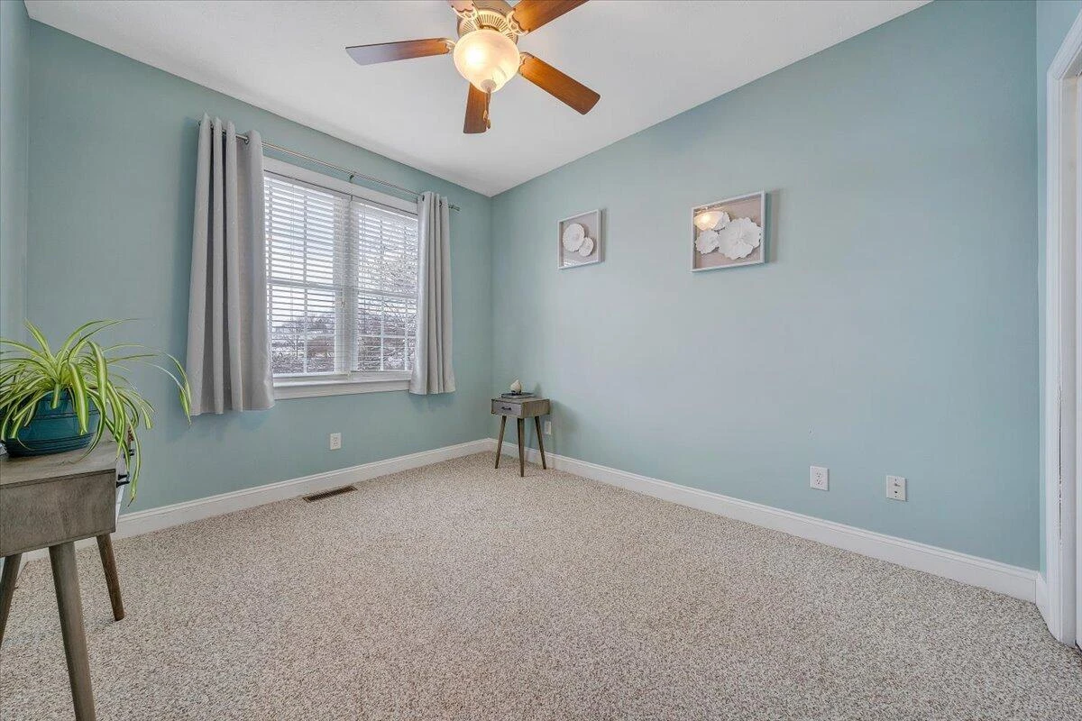 102 Wexford ST - Photo 37