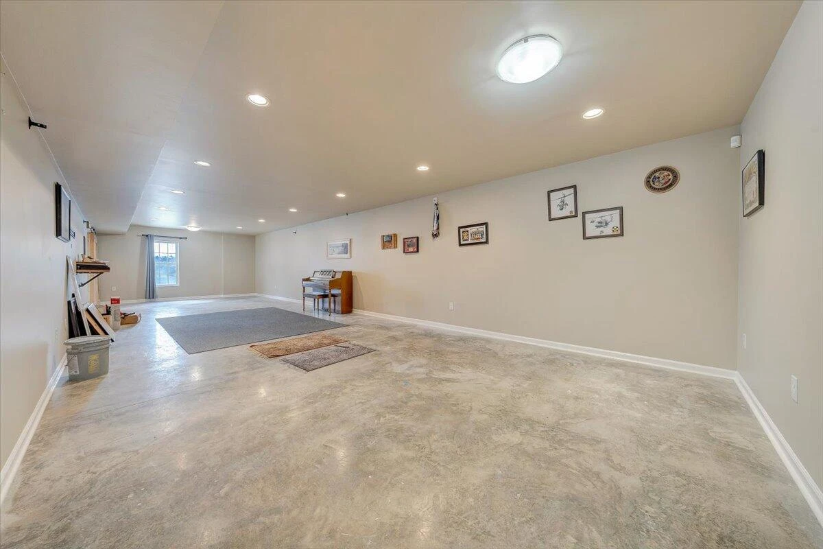 102 Wexford ST - Photo 43