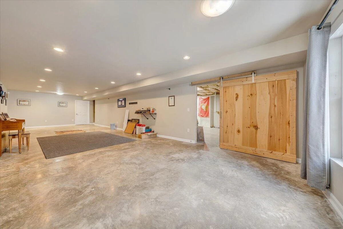 102 Wexford ST - Photo 46