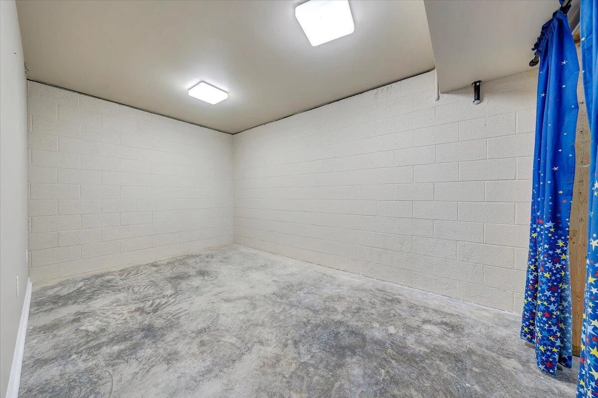 102 Wexford ST - Photo 47