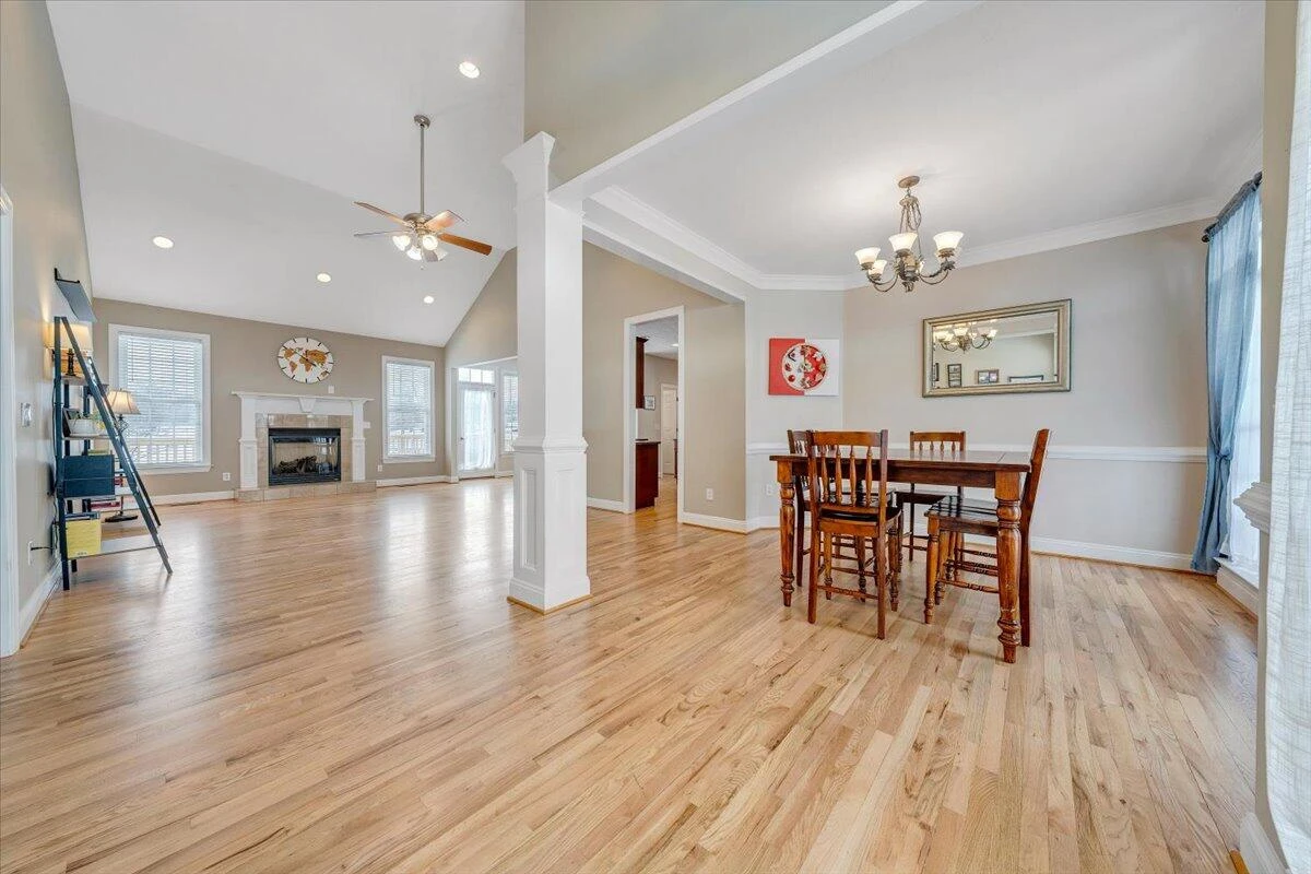 102 Wexford ST - Photo 9