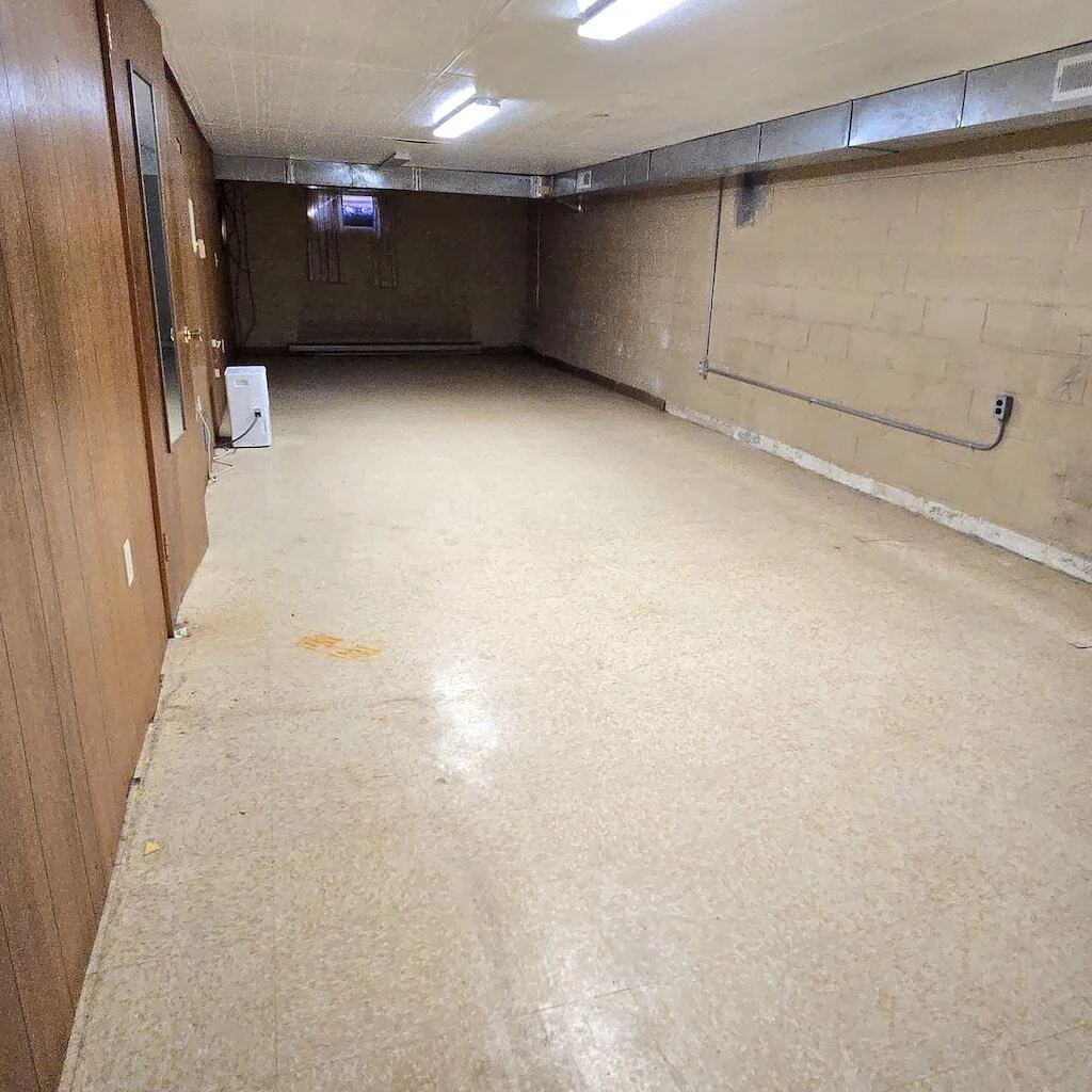 2333 Webbs Mill RD - Photo 31