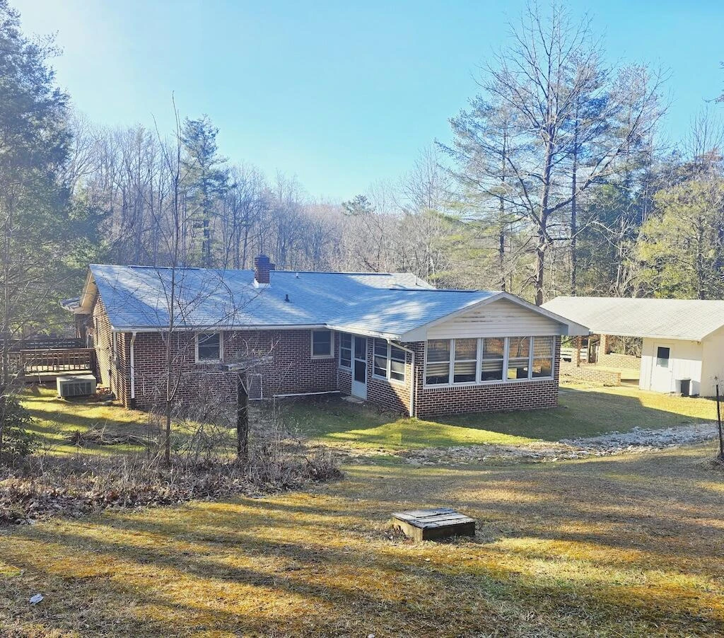 2333 Webbs Mill RD - Photo 35
