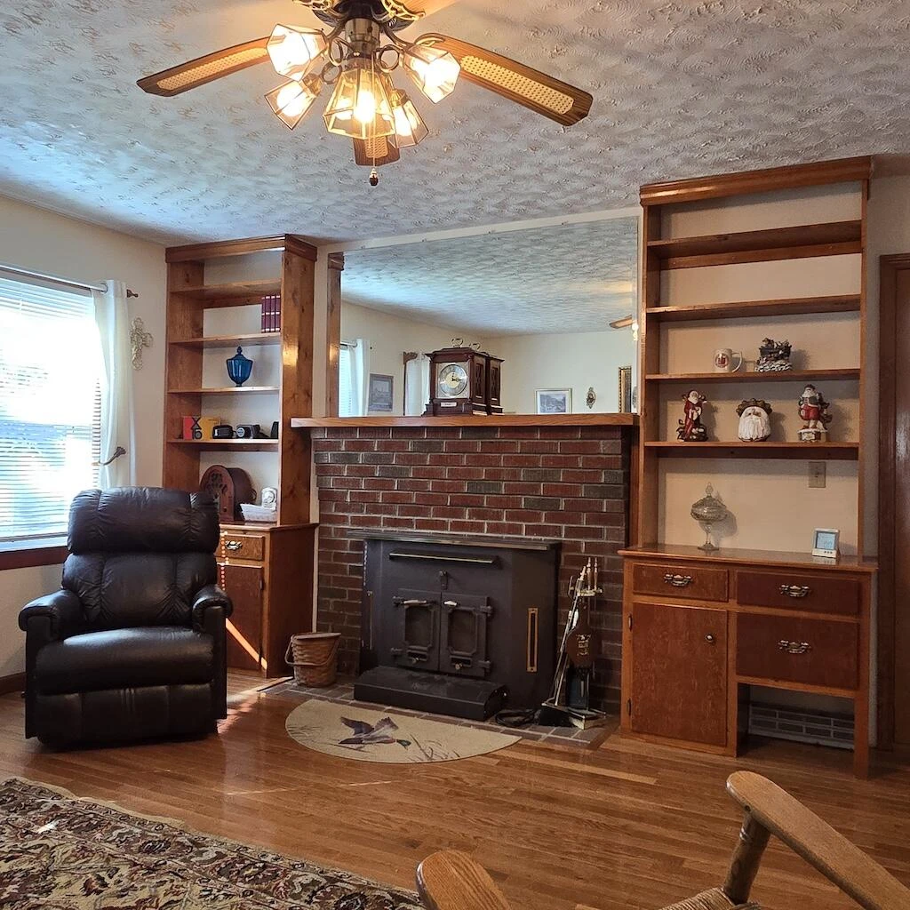 2333 Webbs Mill RD - Photo 5