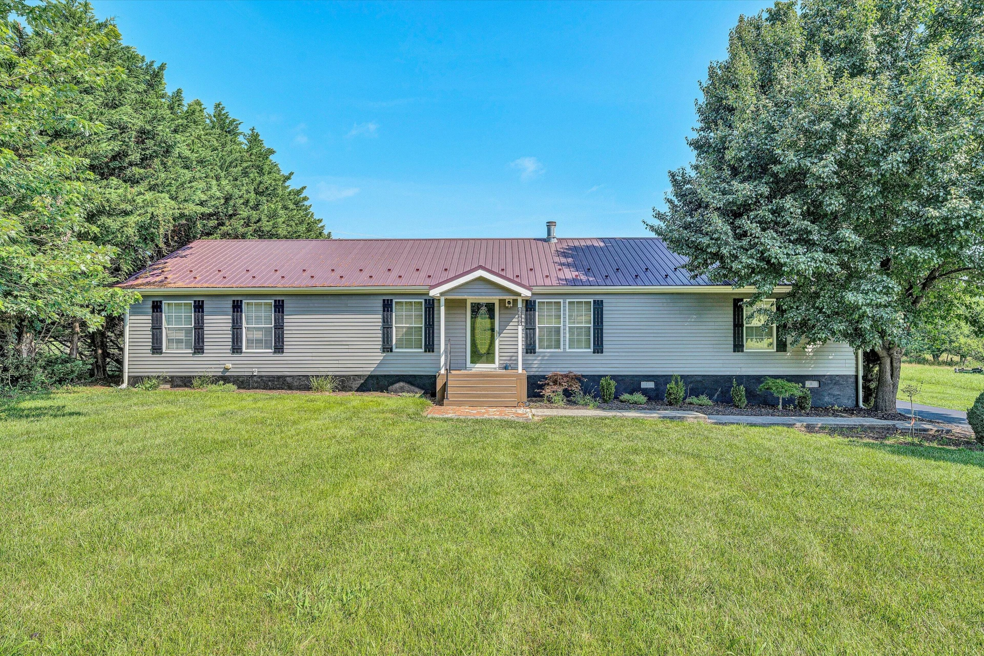 12817 Smith Mountain Lake PKWY