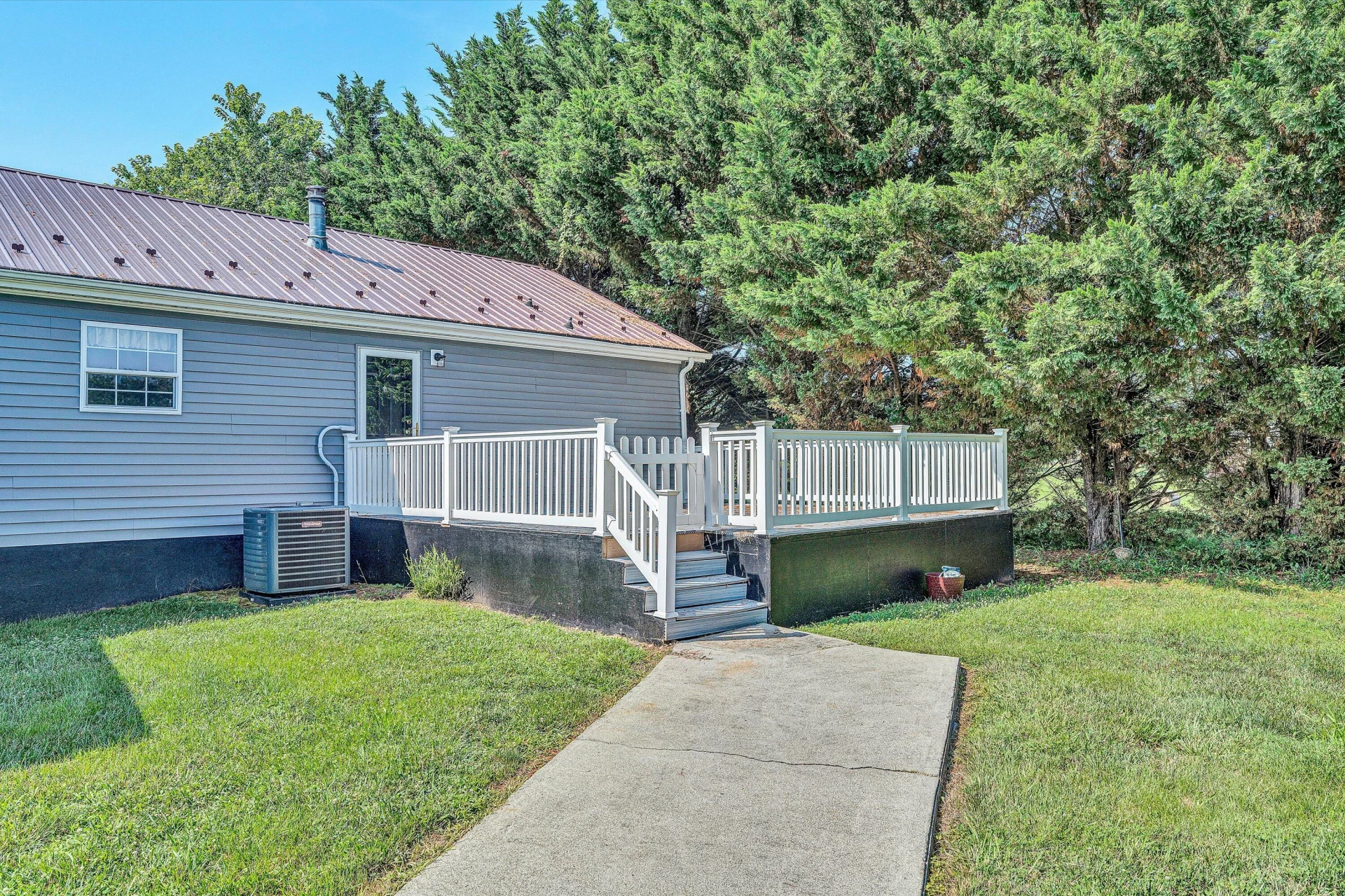 12817 Smith Mountain Lake PKWY - Photo 14