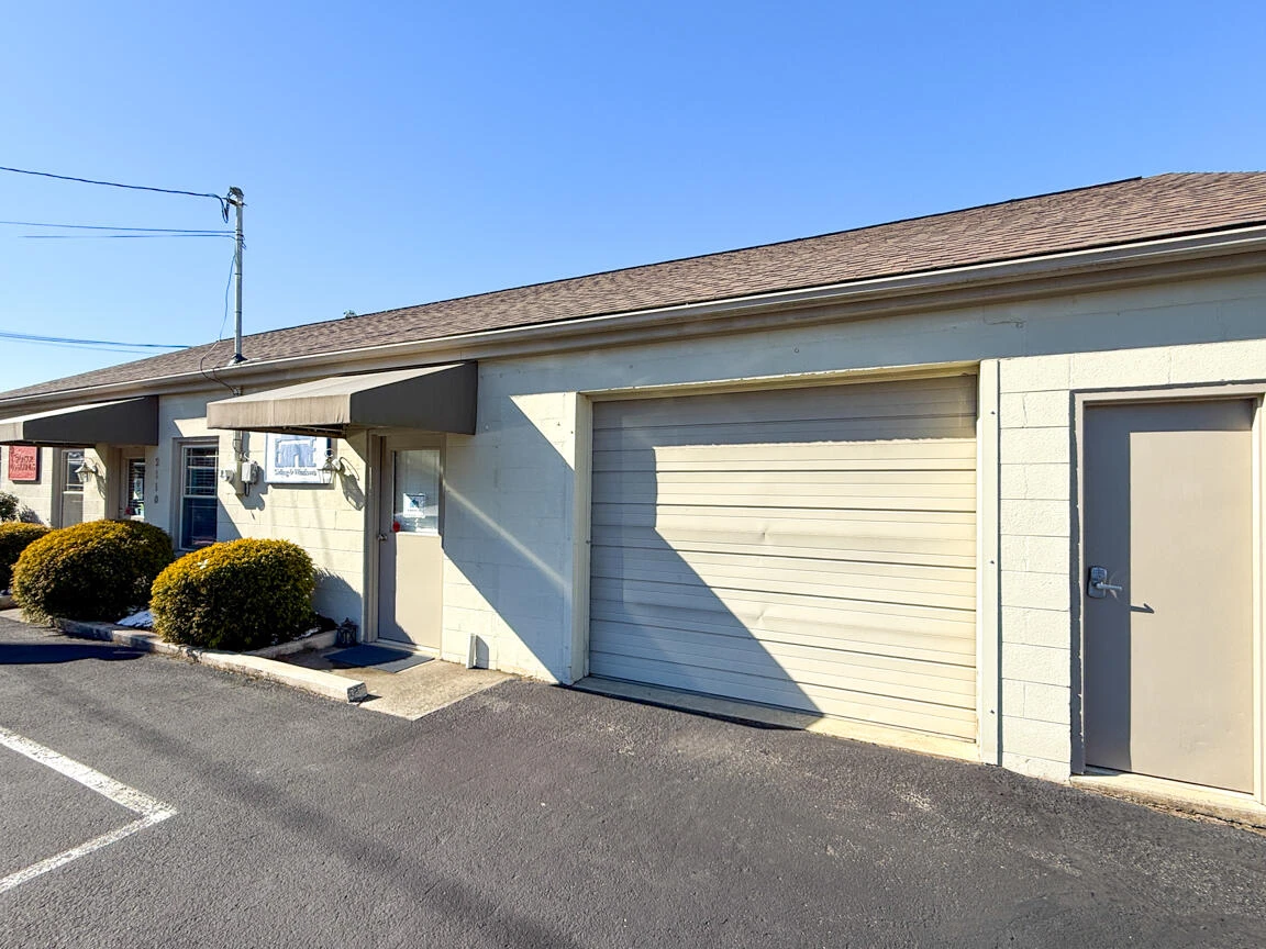 2110 Shenandoah Valley AVE - Photo 3