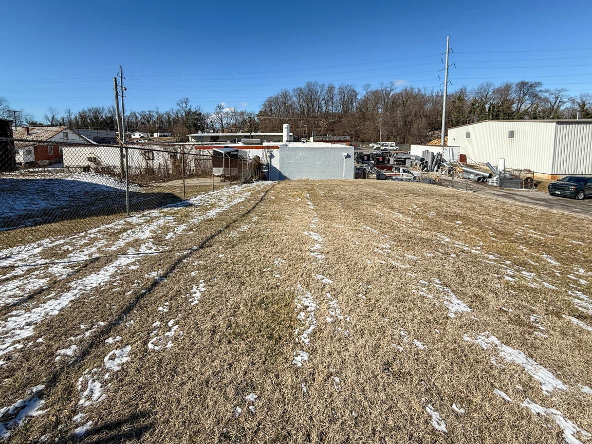 2110 Shenandoah Valley AVE - Photo 5