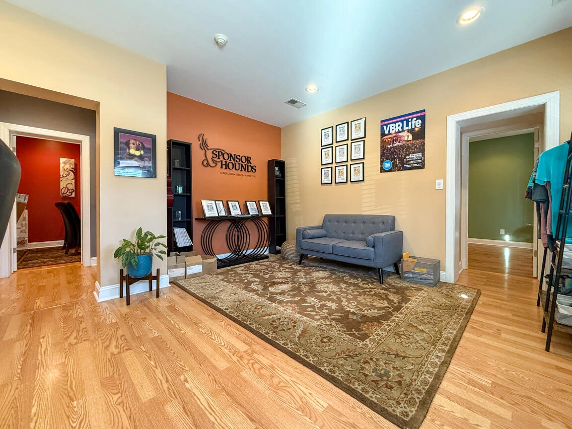 2110 Shenandoah Valley AVE - Photo 9