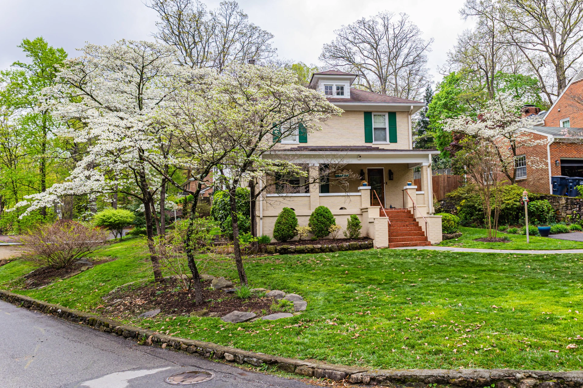3002 Maywood RD - Photo 2