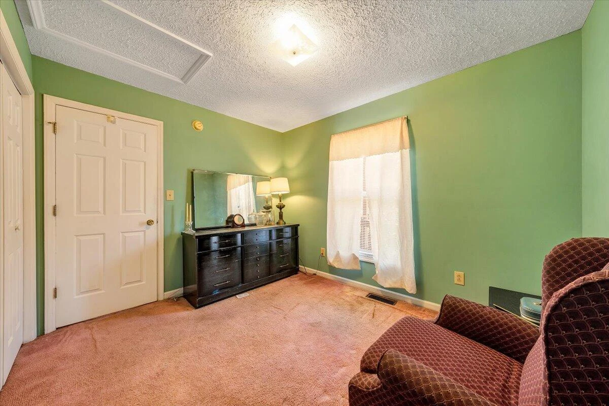 599 Highland Hills RD - Photo 13
