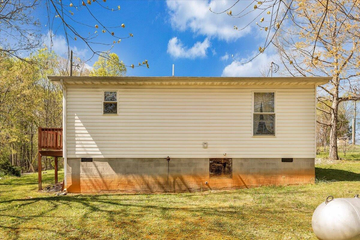 599 Highland Hills RD - Photo 17