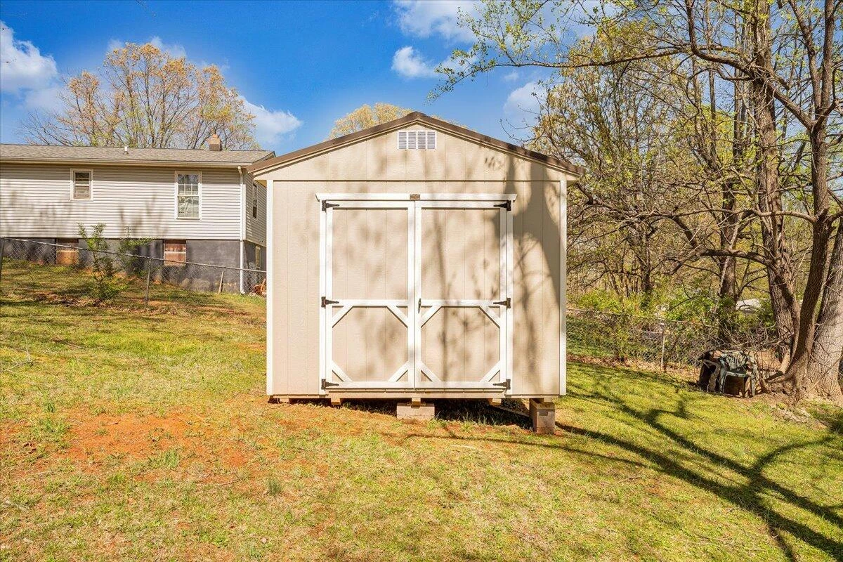 599 Highland Hills RD - Photo 26