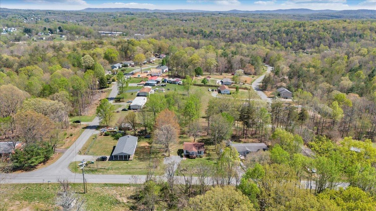 599 Highland Hills RD - Photo 33