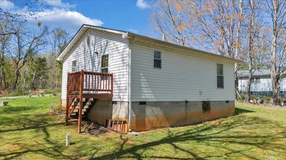 599 Highland Hills RD - Photo 36