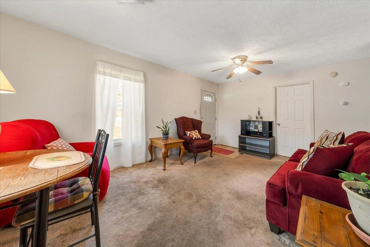 599 Highland Hills RD - Photo 5