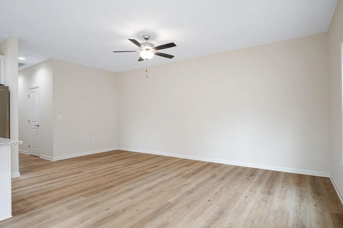 6142 Warren Newcomb DR - Photo 13
