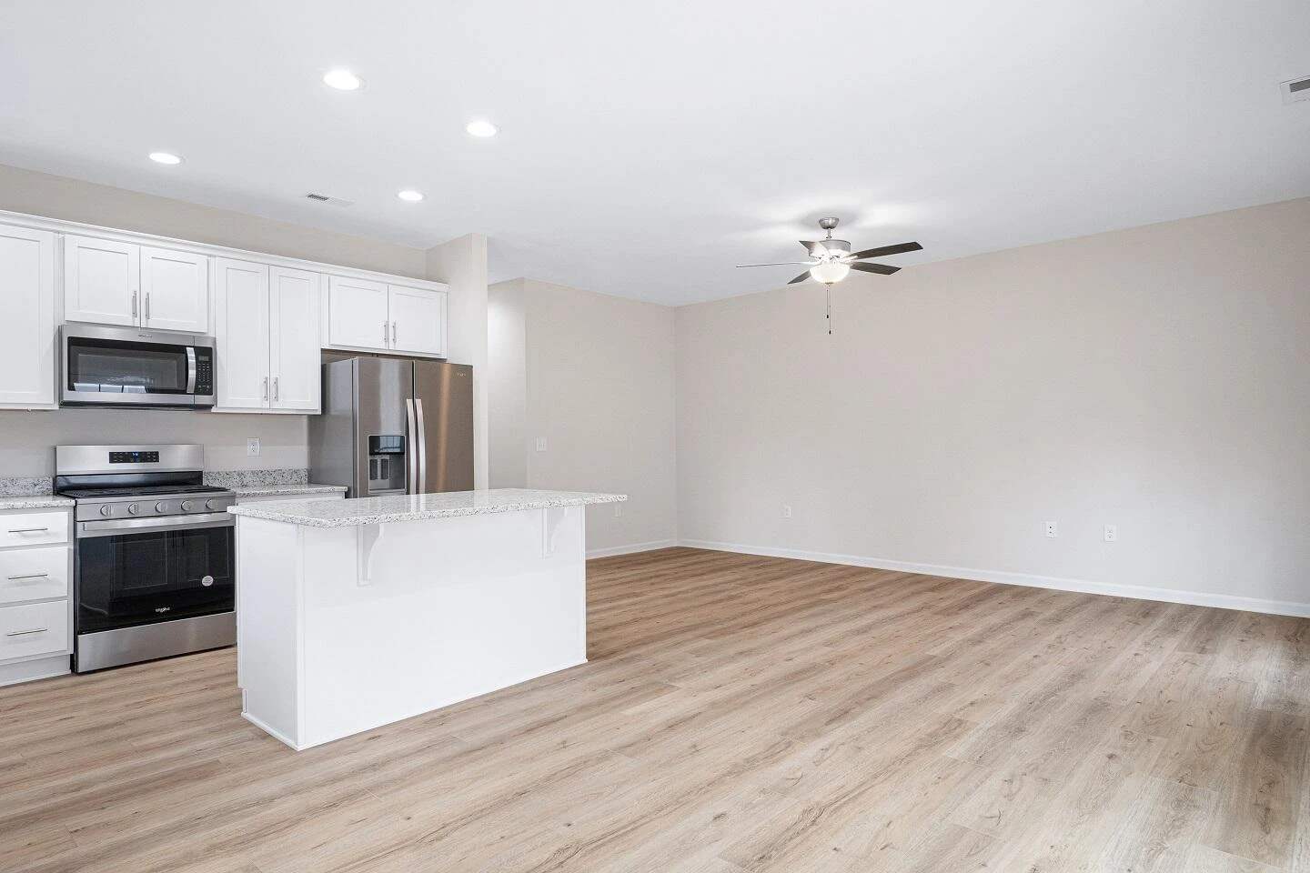 6142 Warren Newcomb DR - Photo 16