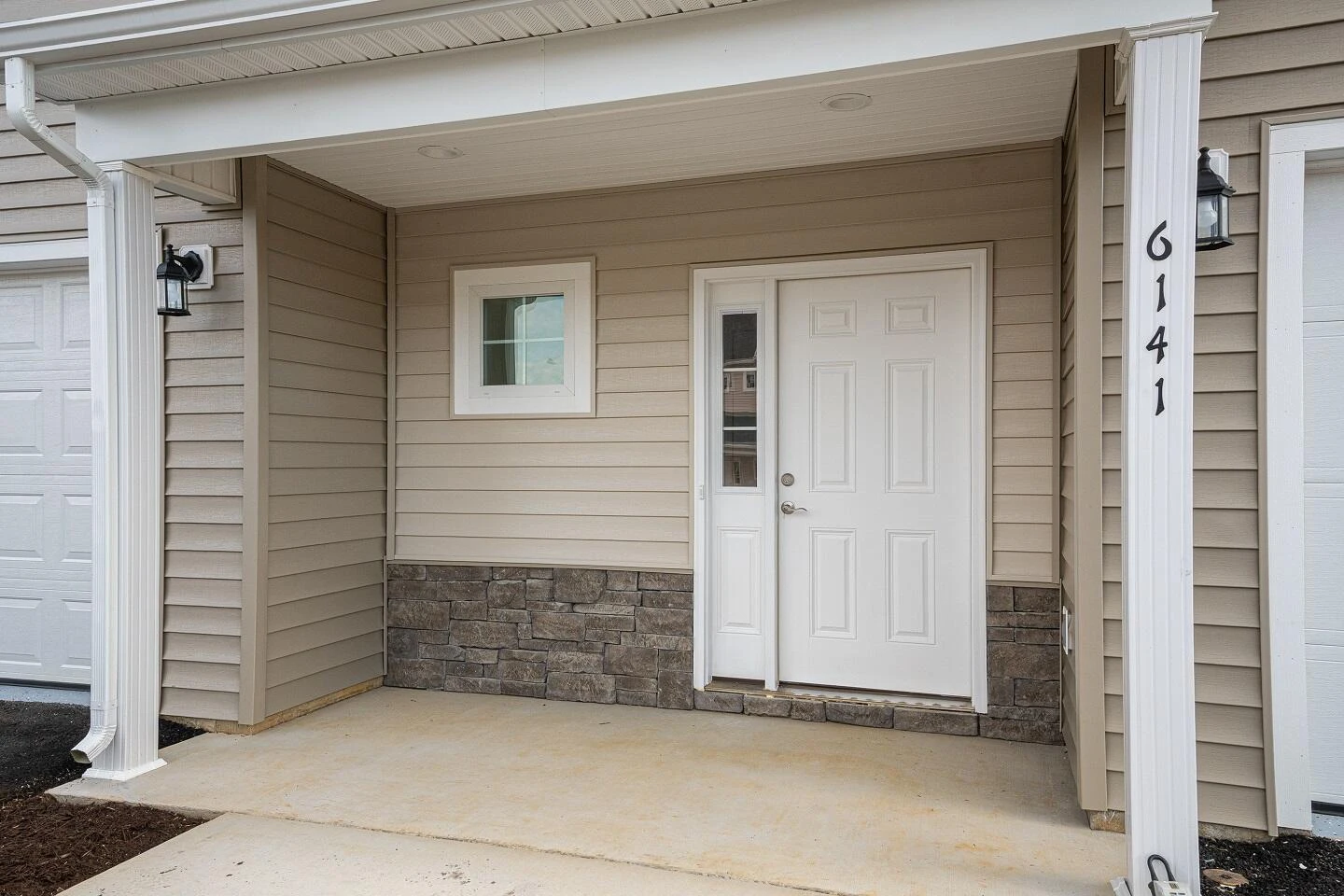 6142 Warren Newcomb DR - Photo 4