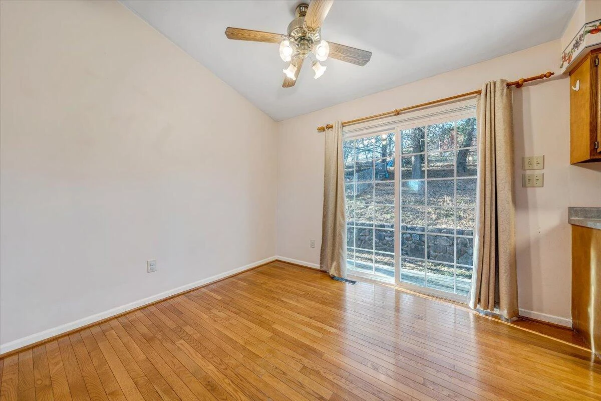 274 Ridgeview RD - Photo 17