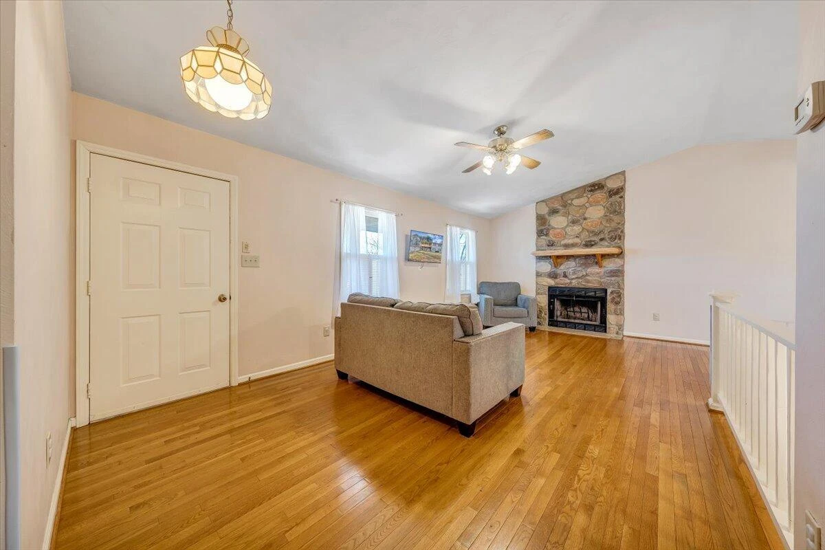 274 Ridgeview RD - Photo 8