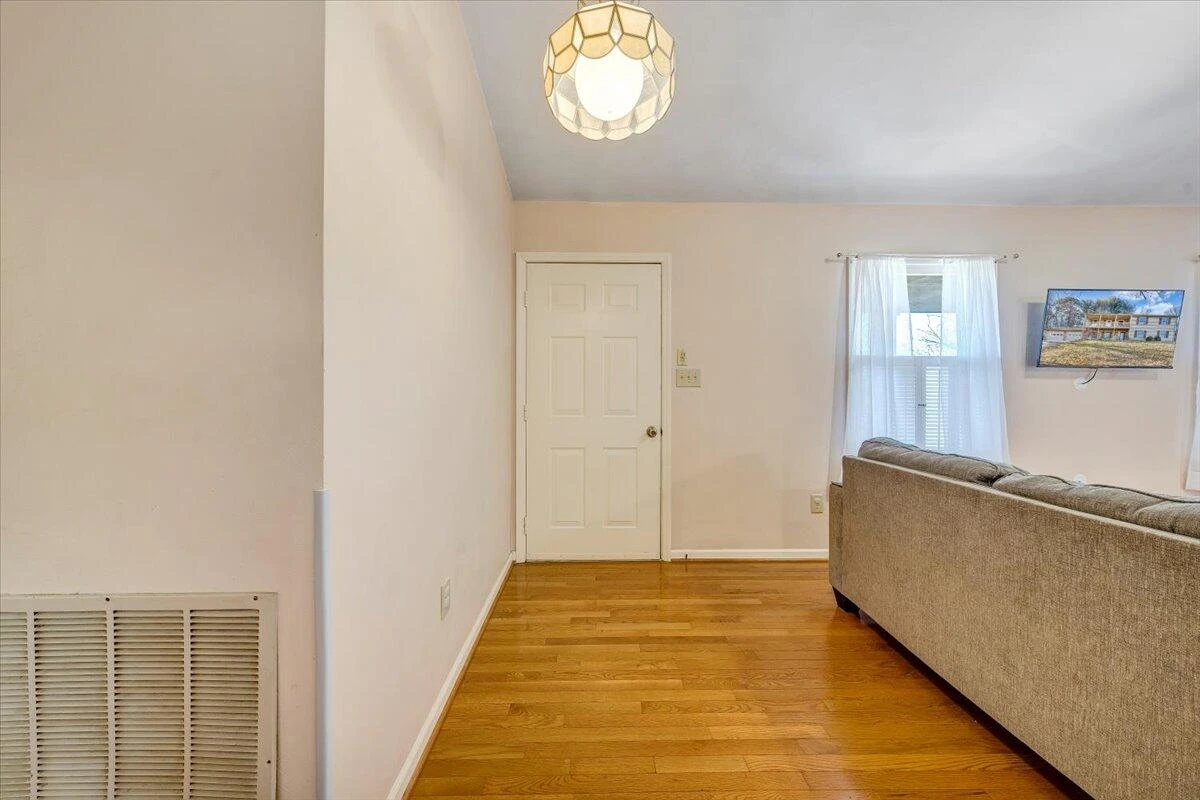 274 Ridgeview RD - Photo 9