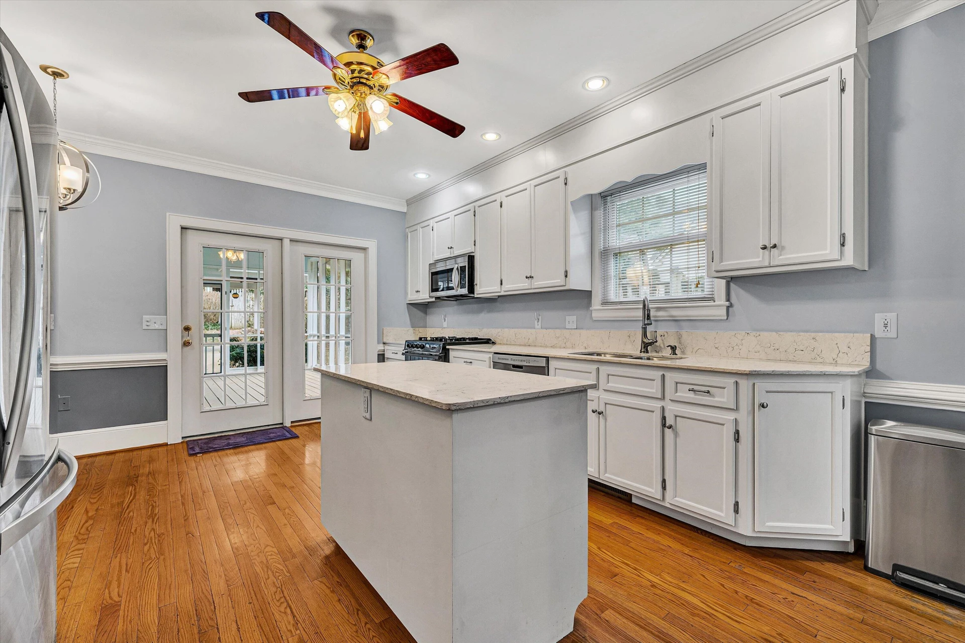 2702 Rosalind AVE - Photo 17