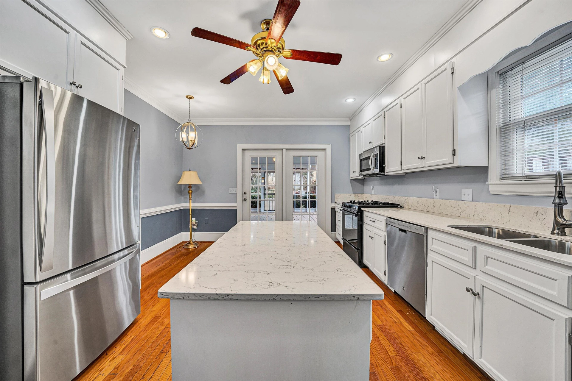 2702 Rosalind AVE - Photo 18