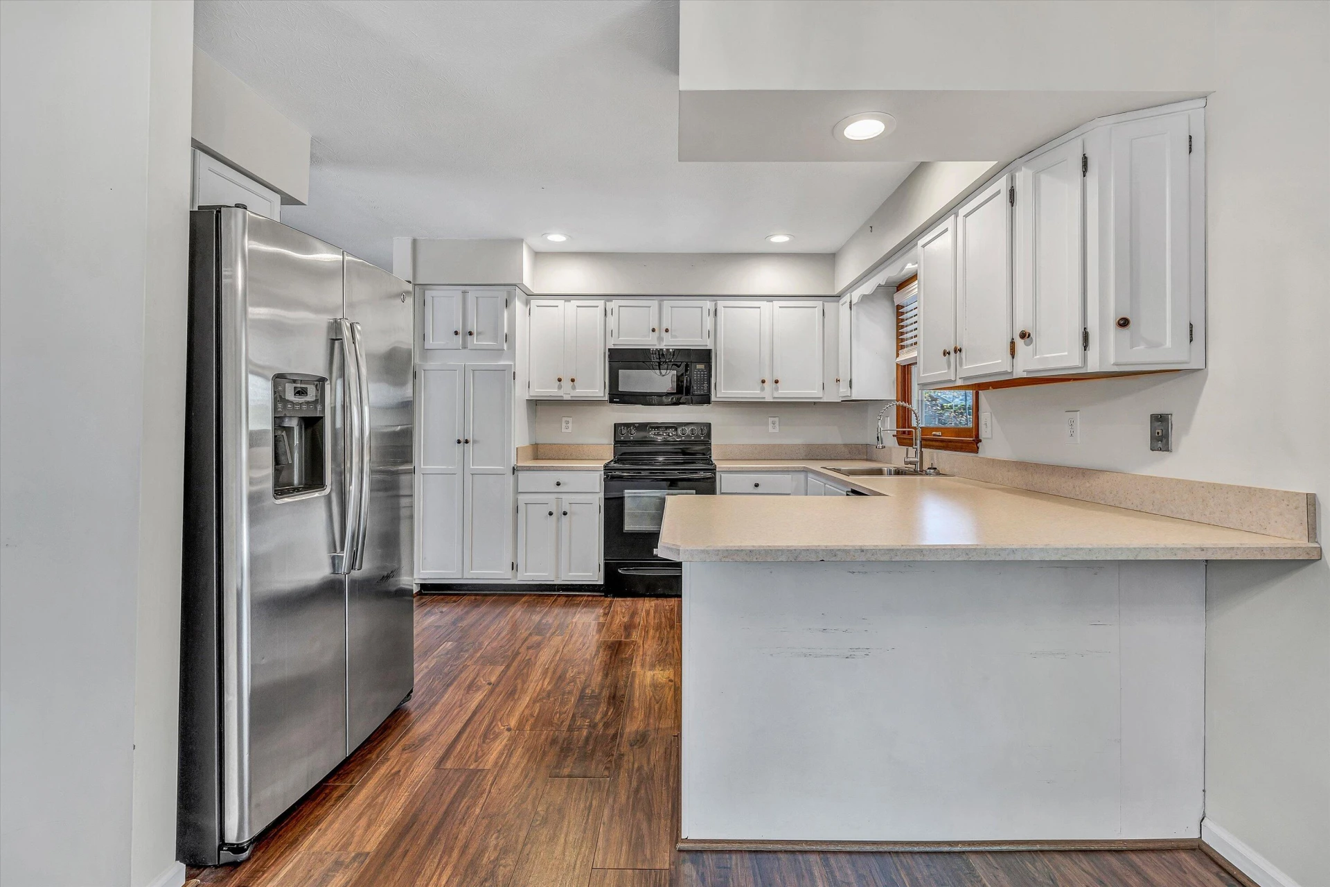 202 Sherwood DR - Photo 19