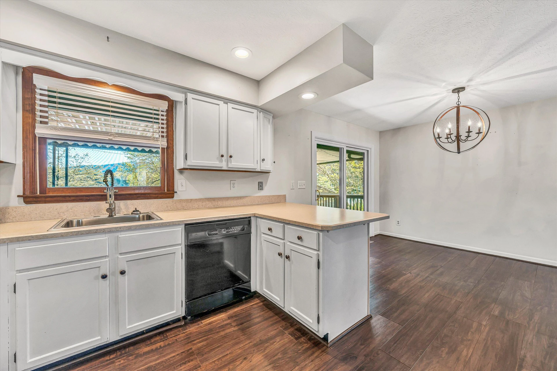 202 Sherwood DR - Photo 20