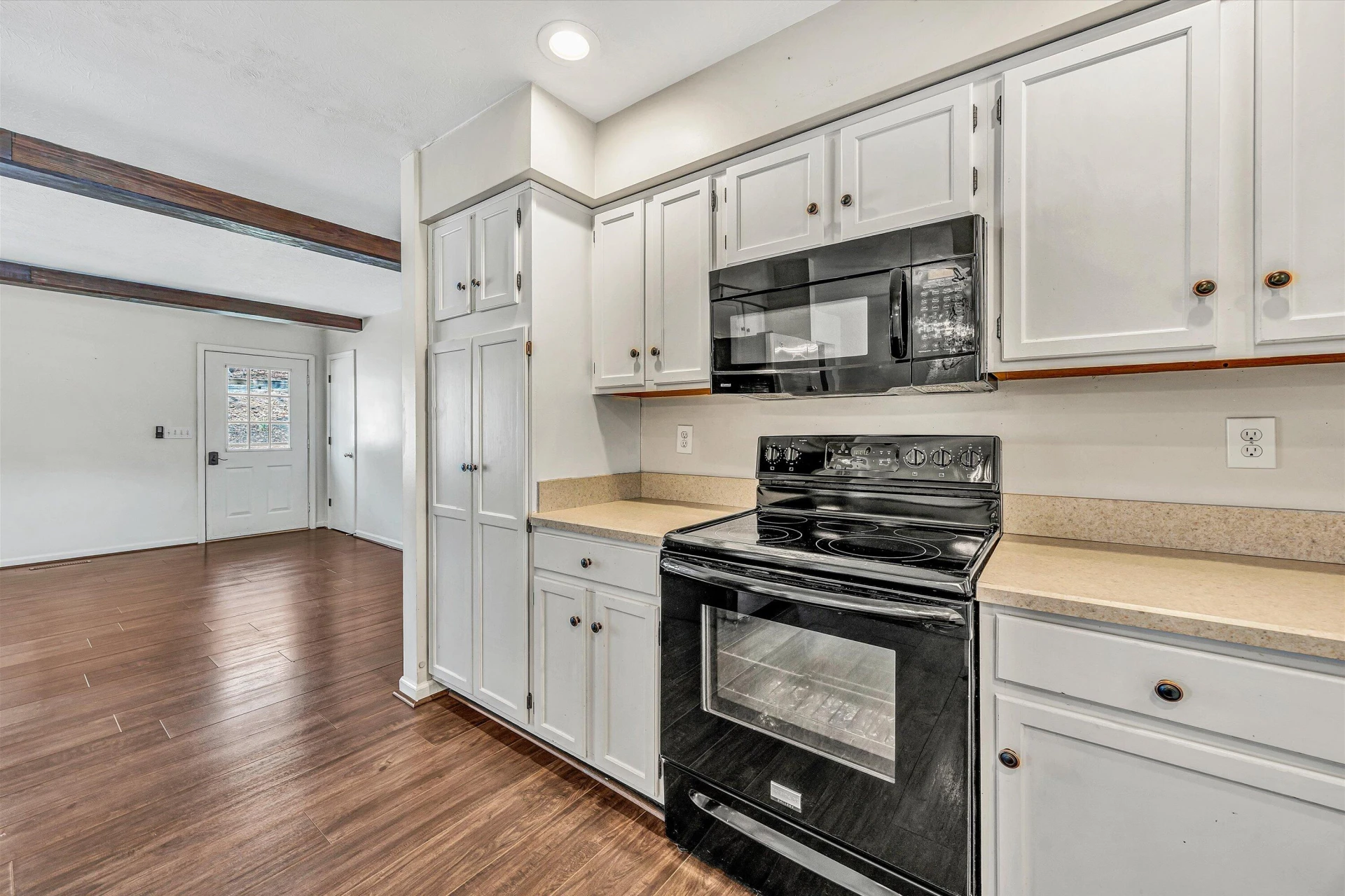 202 Sherwood DR - Photo 21