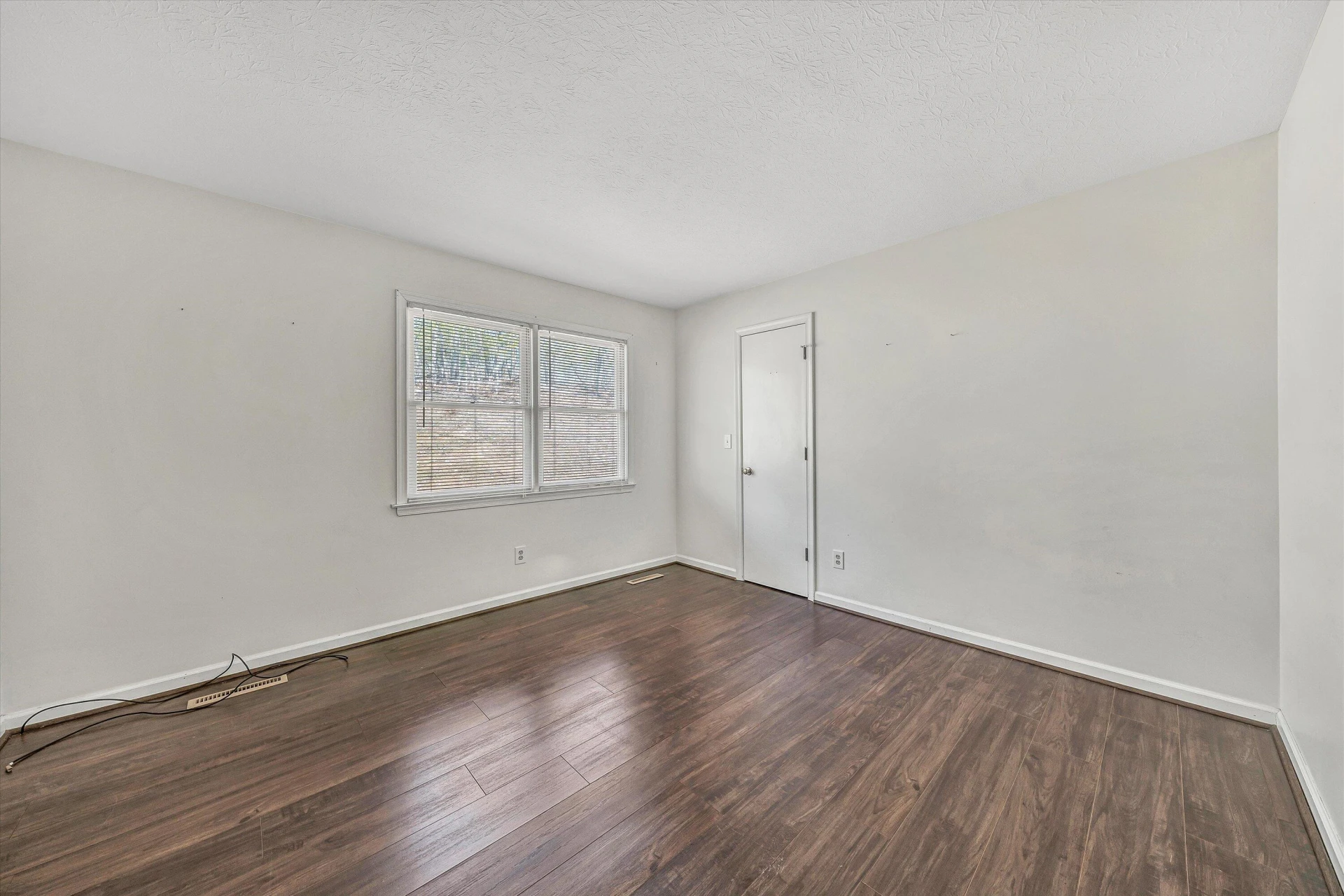 202 Sherwood DR - Photo 26