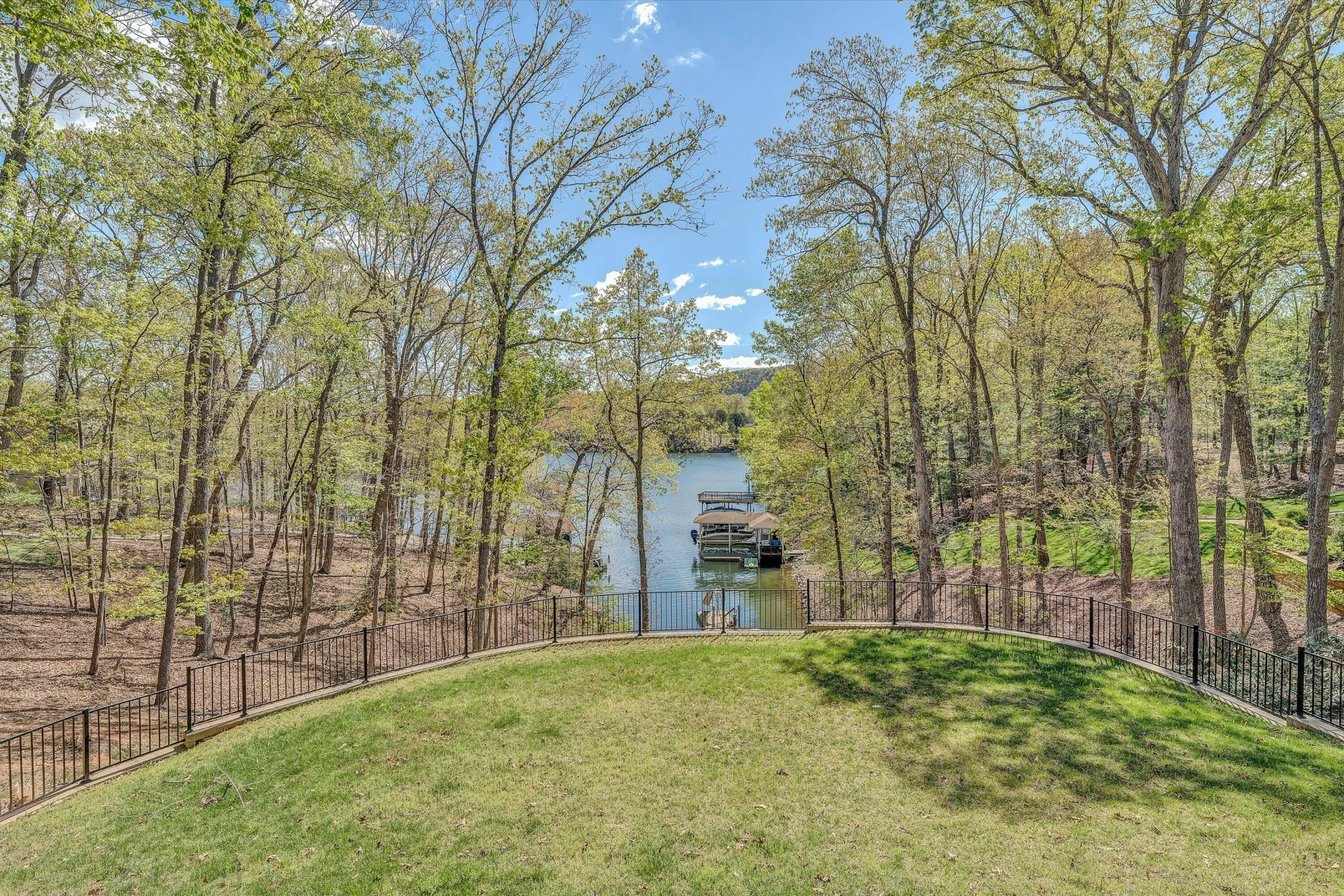 202 Sherwood DR - Photo 3