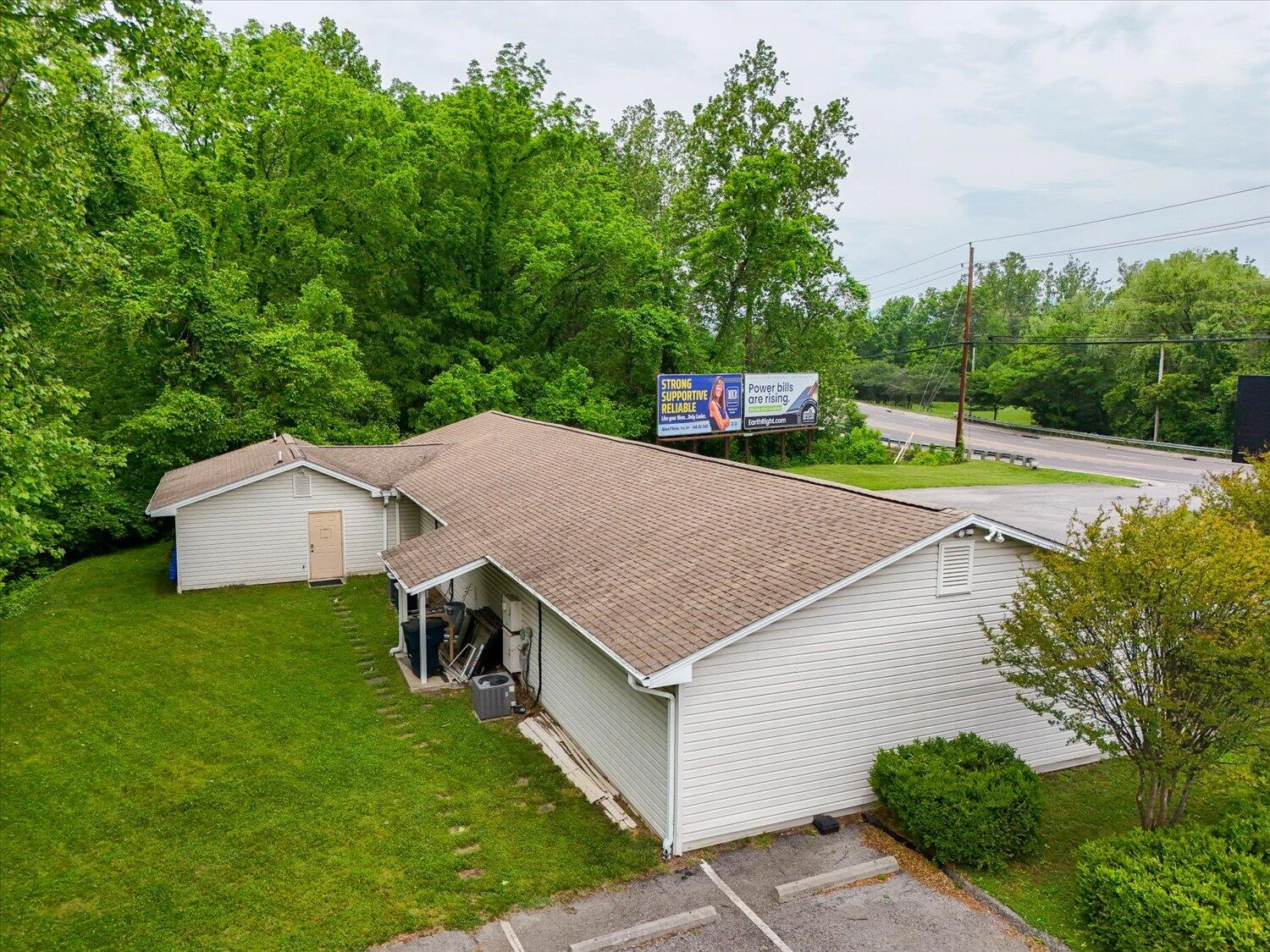 4002 Brandon AVE - Photo 3