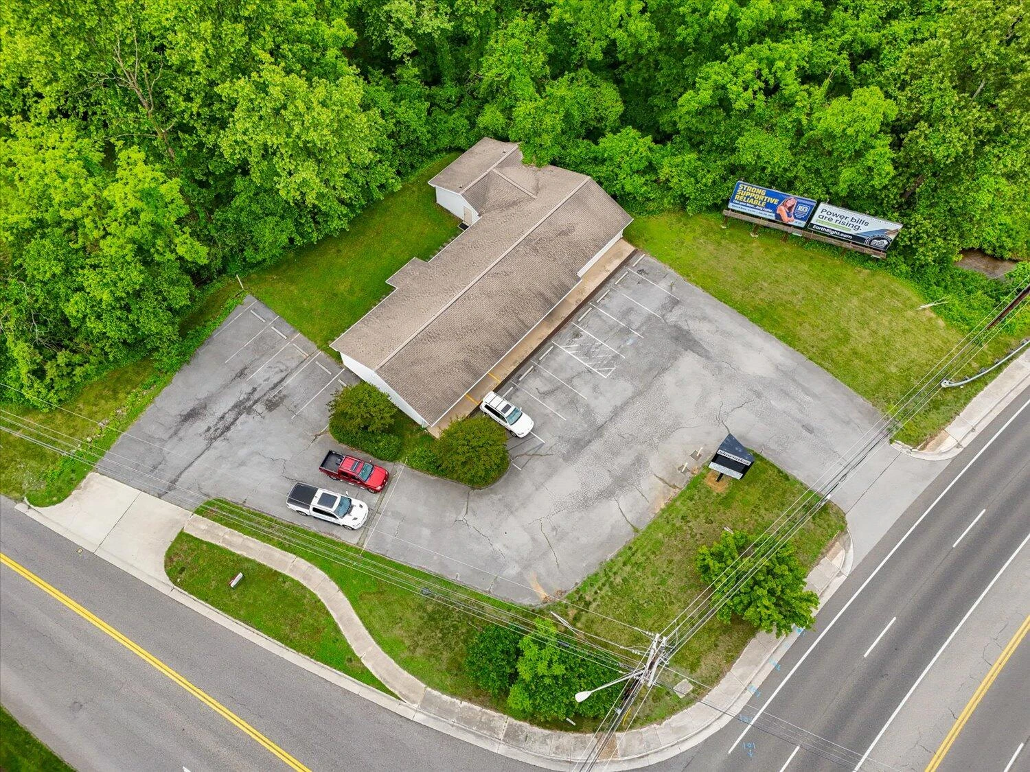 4002 Brandon AVE - Photo 4