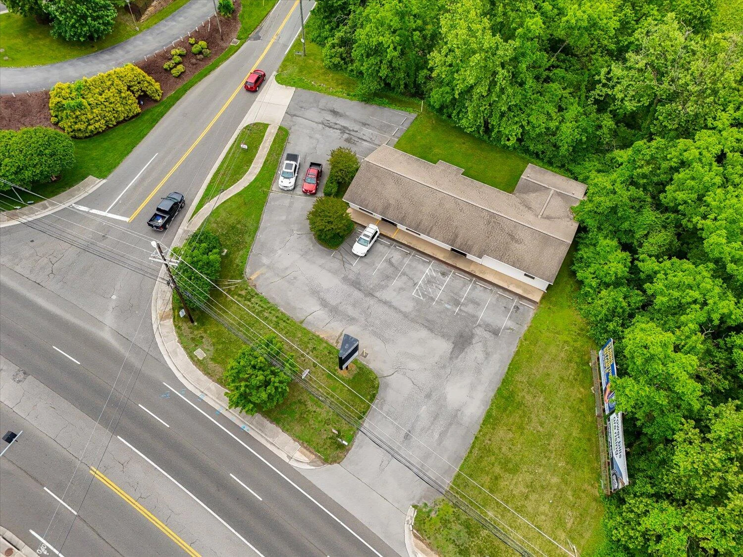 4002 Brandon AVE - Photo 5
