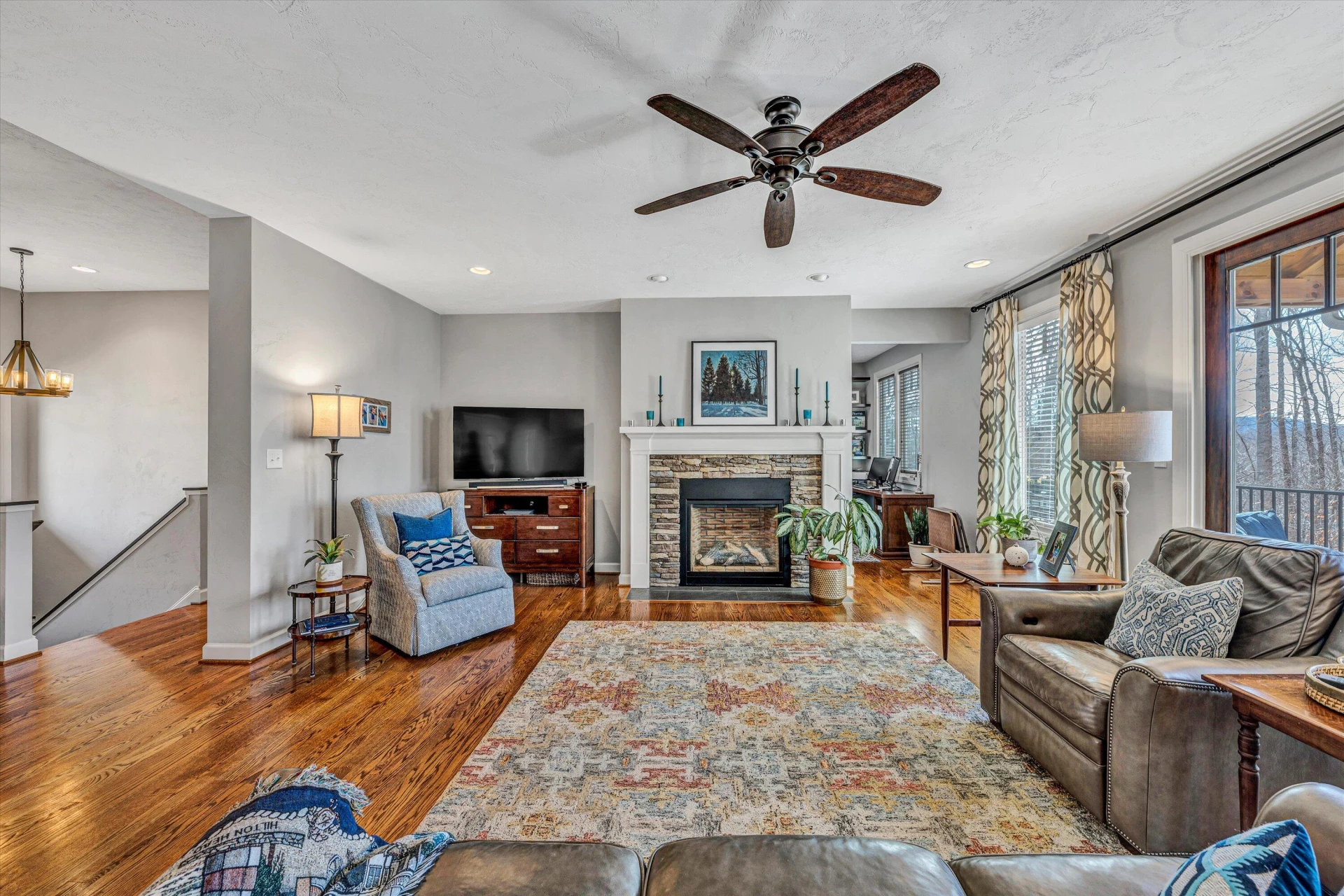 1169 Lakes Edge DR - Photo 11