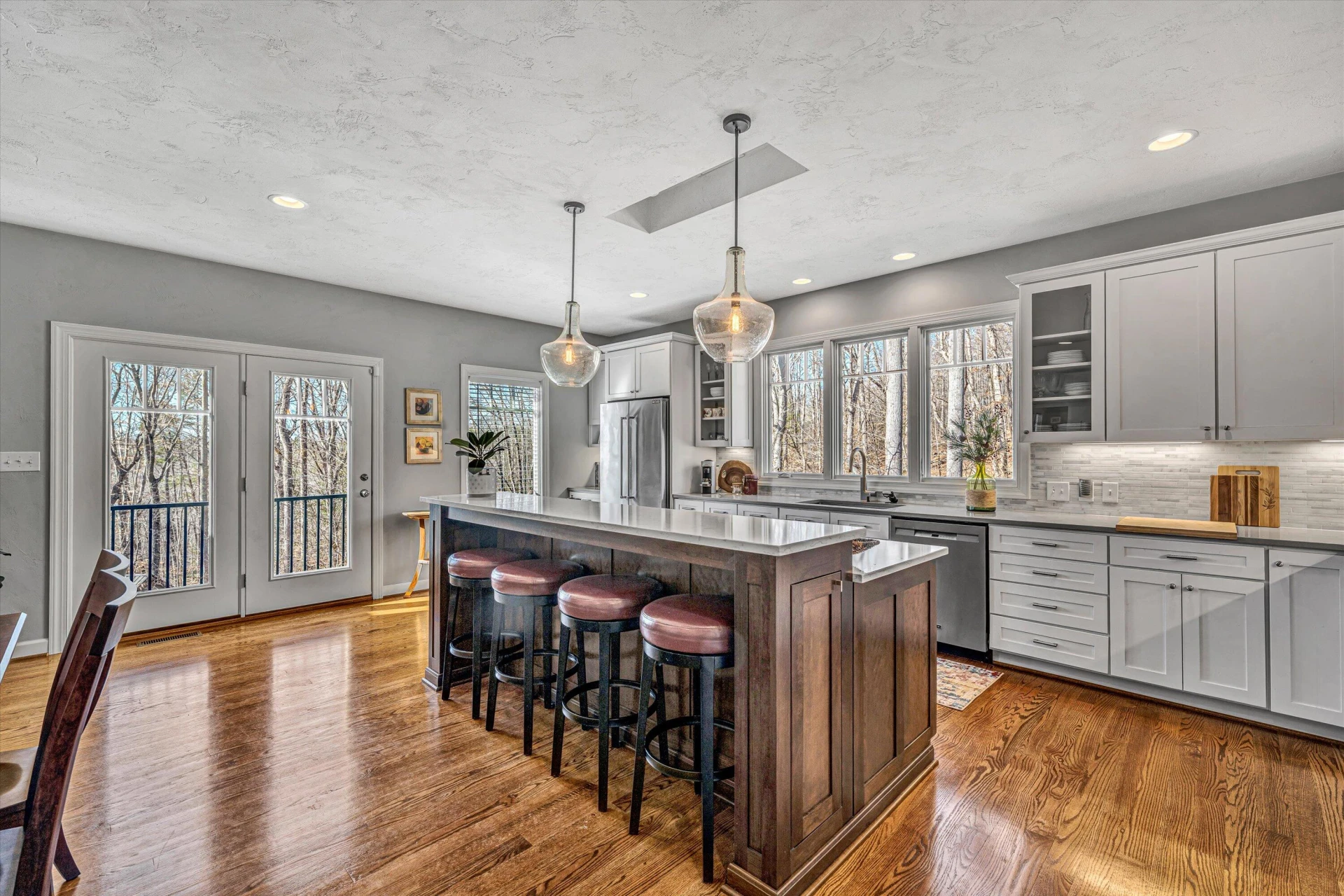 1169 Lakes Edge DR - Photo 14