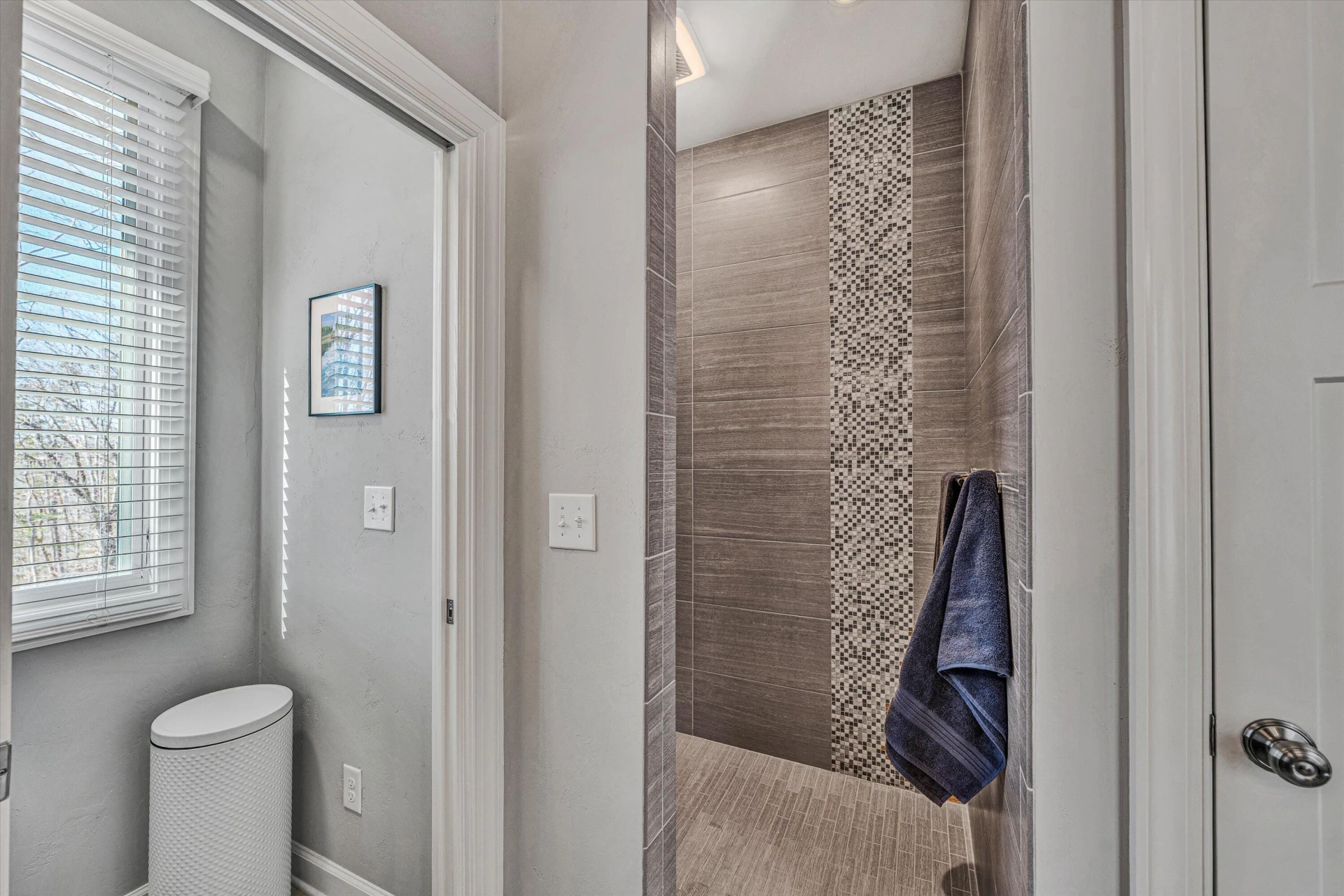 1169 Lakes Edge DR - Photo 29