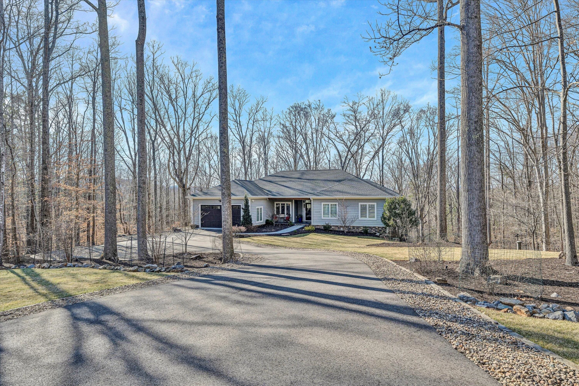 1169 Lakes Edge DR - Photo 5