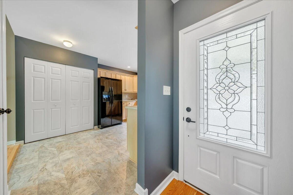 101 Cedar Bluff LN - Photo 5