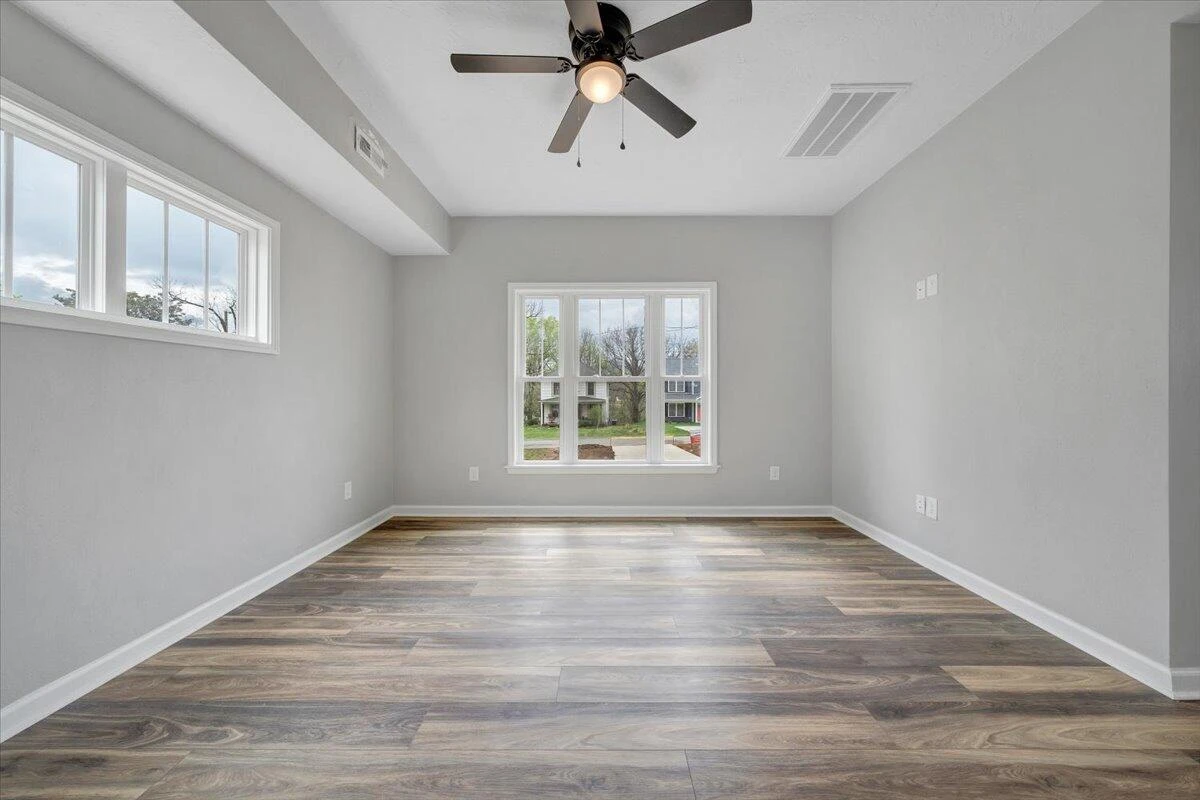2236 Kenwood BLVD - Photo 23